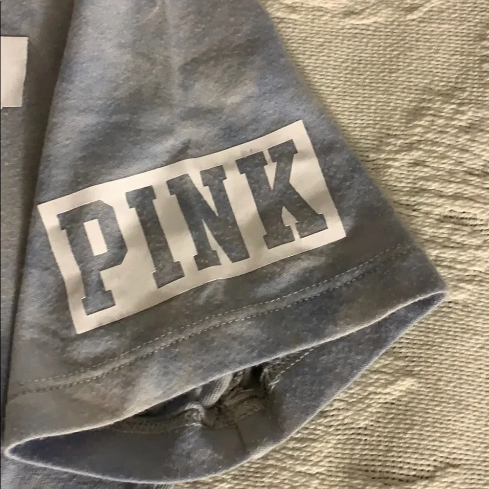 Gently Loved Victoria Secret PINK T-Shirt - Picture 4 of 5
